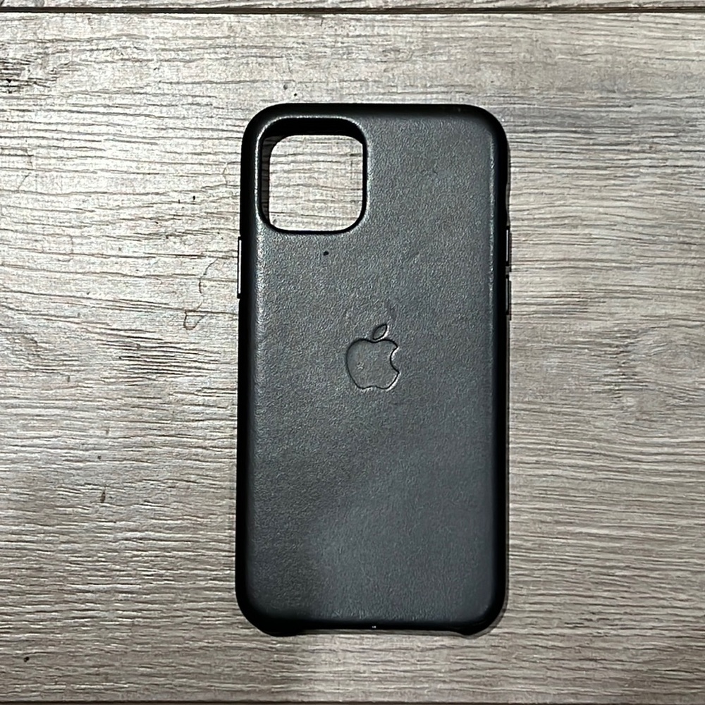 iPhone 11 Pro leather case